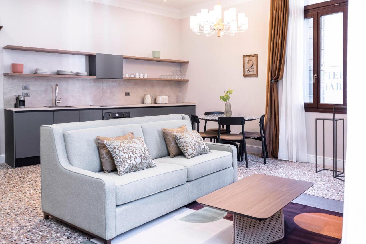 Be Mate Ponte Di Rialto Aparthotel เวนิส ภายนอก รูปภาพ