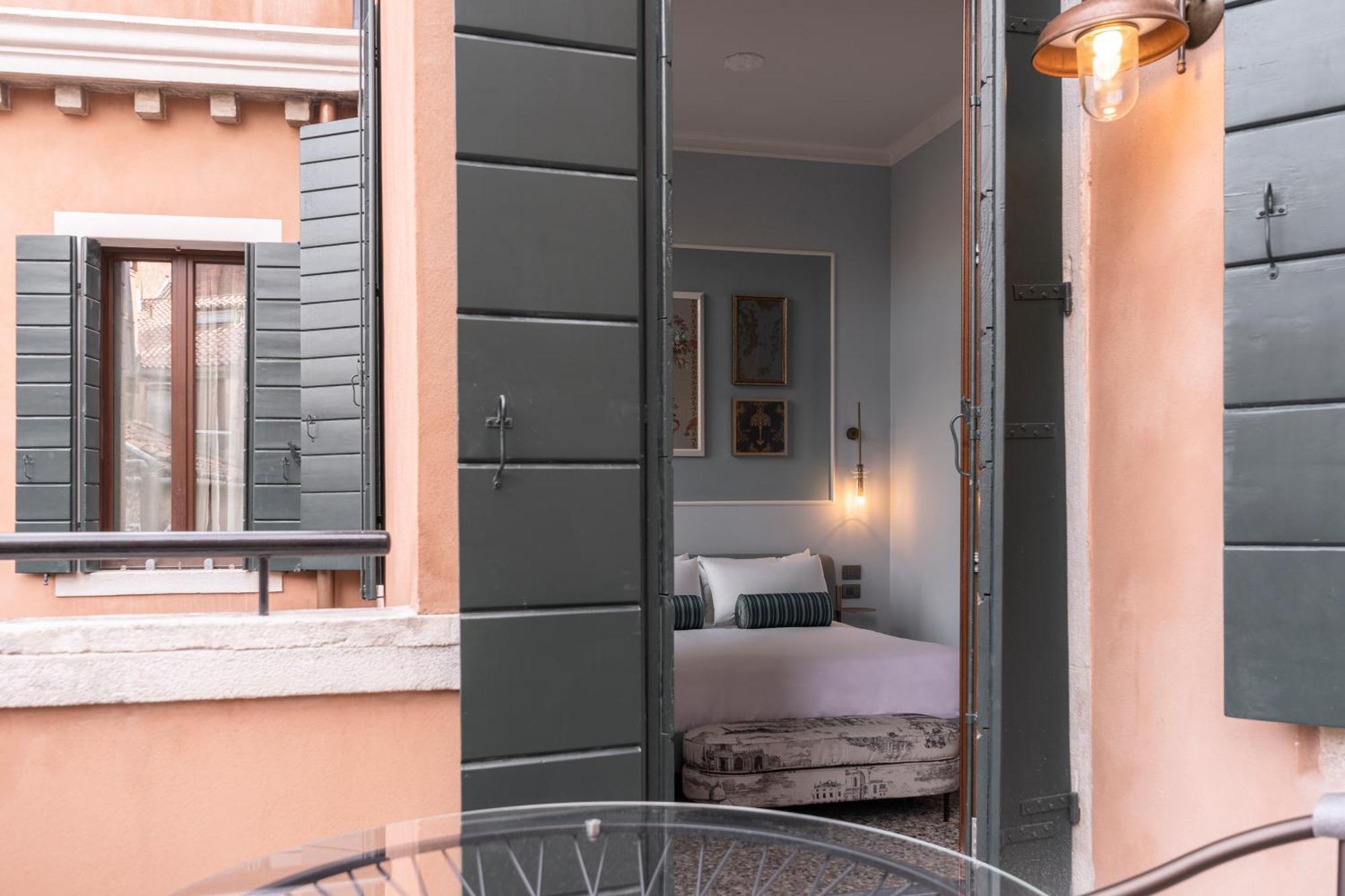 Be Mate Ponte Di Rialto Aparthotel เวนิส ภายนอก รูปภาพ